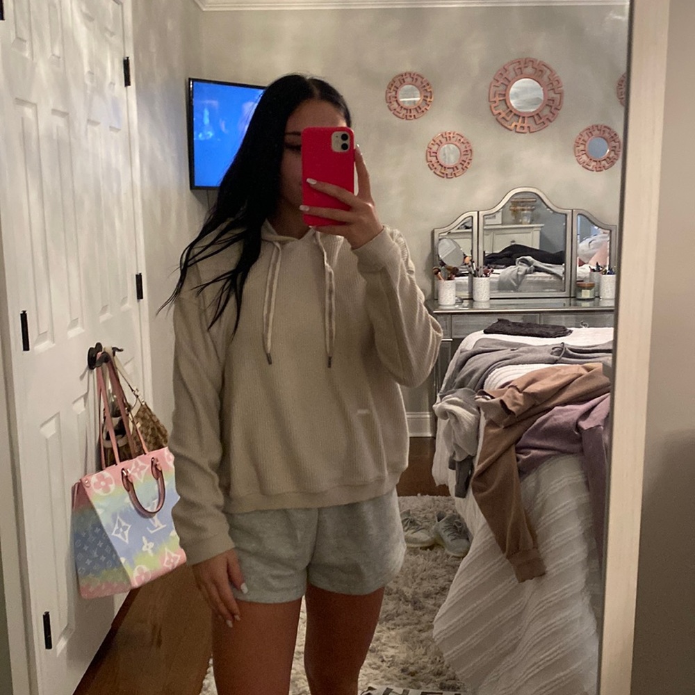 Cute Aerie hoodie! Just small on me!